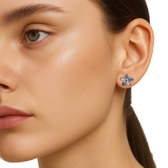 Broquel Flor Silueta con 3 Hojas de Micro Circonias Plata .925 con Rodio