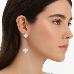 Arete Dos Flores Largo Inspirado Van C con Piedras Naturales Plata .925 con Rodio