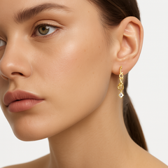 22 Arracada Love con Circonia Plata de 2.5 .925 con Baño de Oro