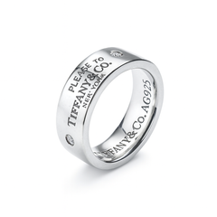 Anillo Inspirado Tiff Grabado con Circonias Plata .925 con Rodio