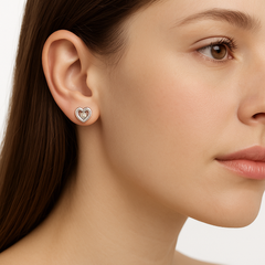 Broquel Corazón Liso con una Circonia en Medio Plata .925