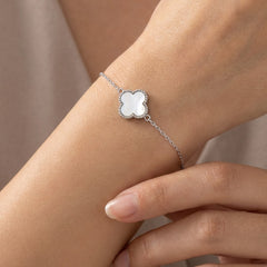 Pulsera Flor Inspirada Van C Piedras Naturales Plata .925 con Rodio