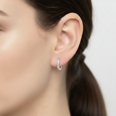 Huggies Chica Linea de Circonias Plata .925