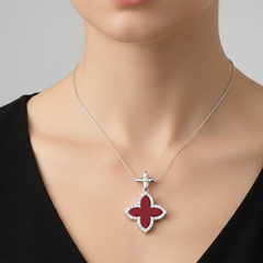 Dije Inspirado LV de 2.5cm con Piedras Naturales y Circonias Plata .925 con Rodio