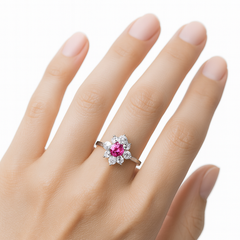 Anillo Flor con Circonias Plata .925 con Rodio