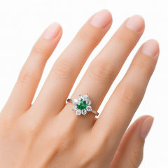 Anillo Flor con Circonias Plata .925 con Rodio