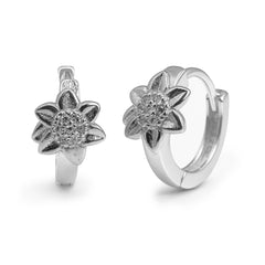 Huggies Flor con Micro Circonias Plata .925