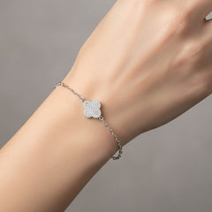Pulsera Flor Inspirada Van C con Micro Circonias Plata .925 con Rodio