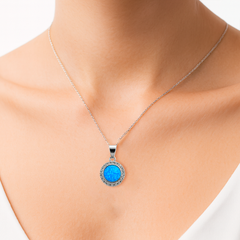 Dije Redondo de Ópalo con Micro Circonias Plata .925