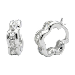 Huggies Flor Canalito de Micro Circonias Plata .925