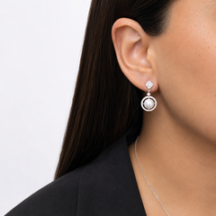 Arete Mediano Inspirado Van C con Perla y Micro Circonias Plata .925
