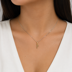 Dije Letra F con Micro Circonias Oro 10K