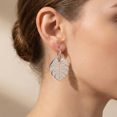 Arete Mediano Hoja Lisa Calada Hecha a Mano Plata .925