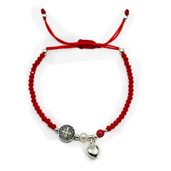Pulsera Ajustable de Hilo con Cristales Rojos Perla Natural y Dije de San Benito con Corazon Bombeado Plata .925