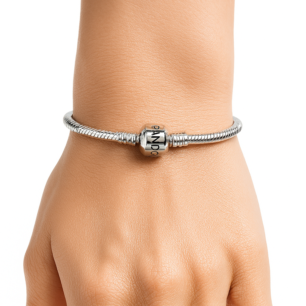 Pulsera Inspirada Pan con Broche de Barril Grabado Plata .925