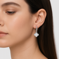 Huggies Flor Inspirado Van C Piedra Natural Plata .925 con Rodio