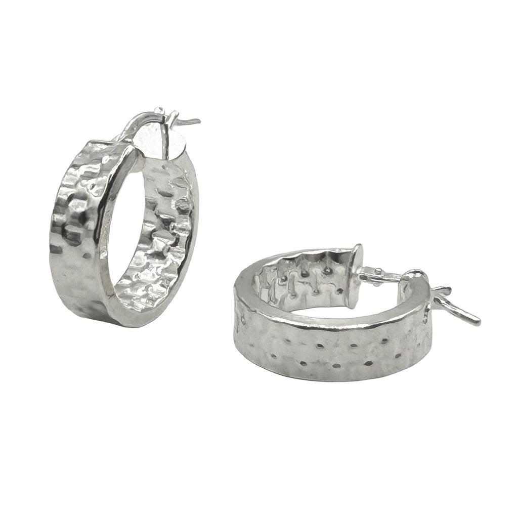 Arracada Ancha Martillada de 2cm Plata .925