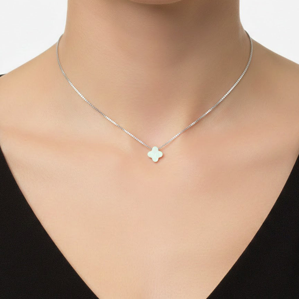 Collar Flor Inspirado Van C con Opalo Plata .925