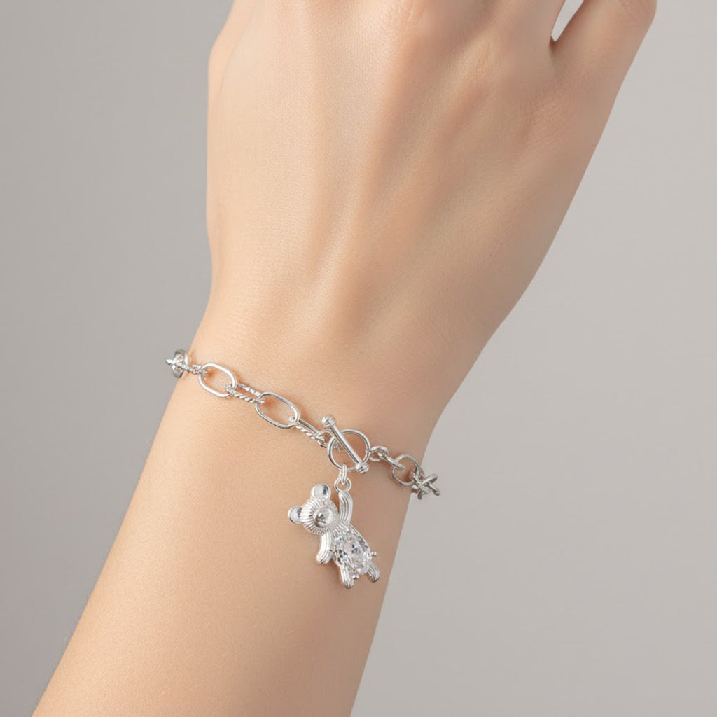 Pulsera con Dije de Oso con Circonia y Cadena Paper Clip Plata .925
