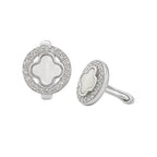 Arete Huggies Flor Inspirado Van C Madre Perla con Micro Circonias en Circulo Plata .925 con Baño de Rodio