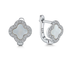 Huggies Flor Inspirado Van C Madre Perla con Micro Circonias Plata .925 con Rodio