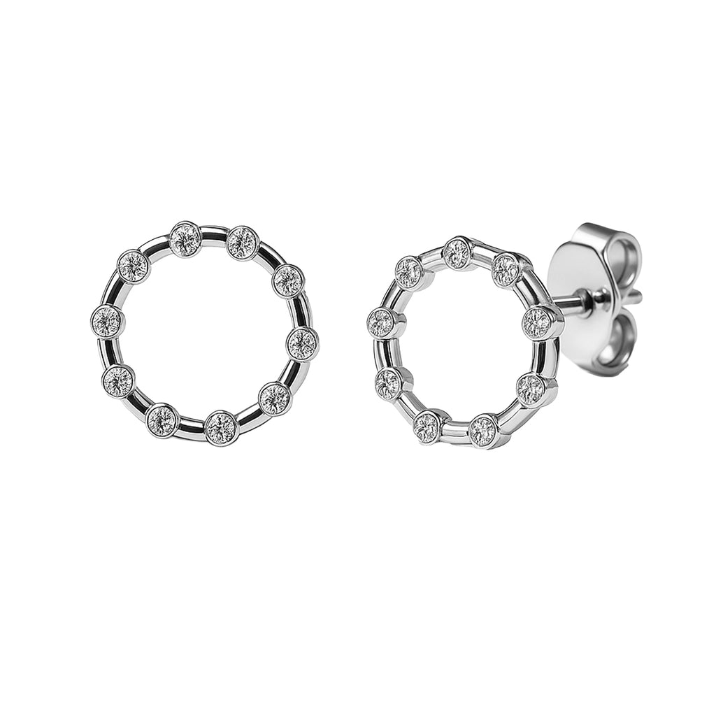 Arete Broquel Silueta Circulo Grande de Circonias Plata .925 con Baño de Rodio
