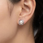 Arete Broquel Flor co Perla Río, Plata .925 con Baño de Rodio