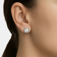 Broquel Flor con Madre Perla Plata .925 con Rodio