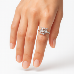 Anillo Nudo de Bruja con Circonias Plata .925