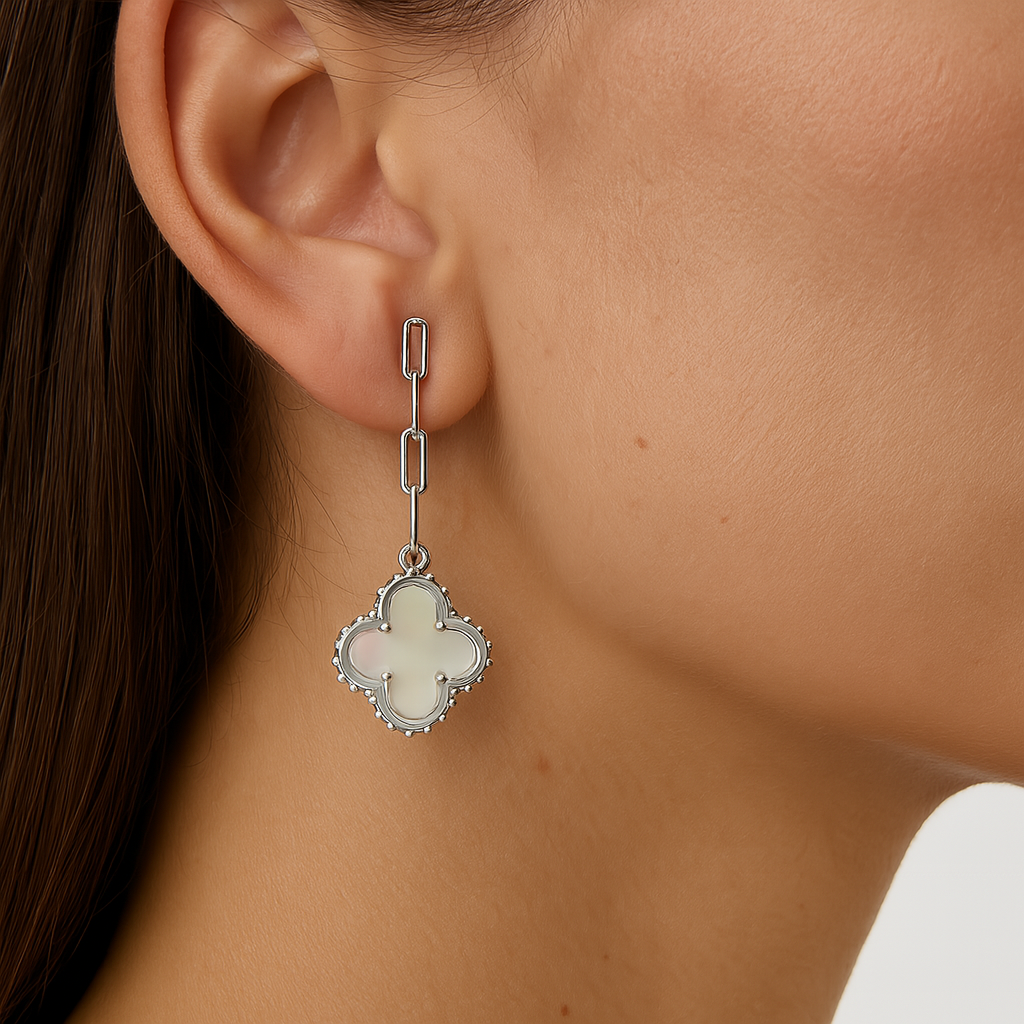 Arete Flor Largo Inspirado Van C con Cadena Paper Clip Plata .925 con Baño de Rodio