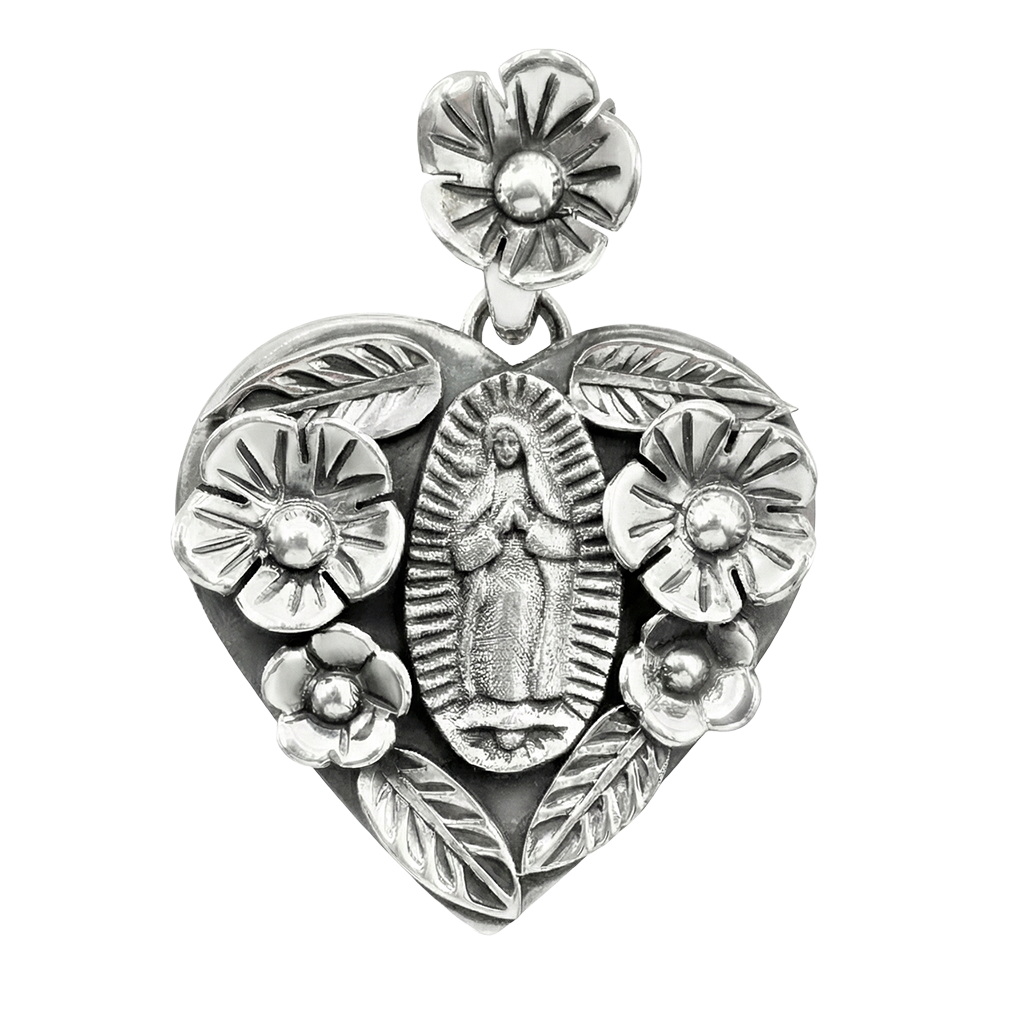 Dije en Forma de Corazón con la Virgen Hecho a Mano Plata .925