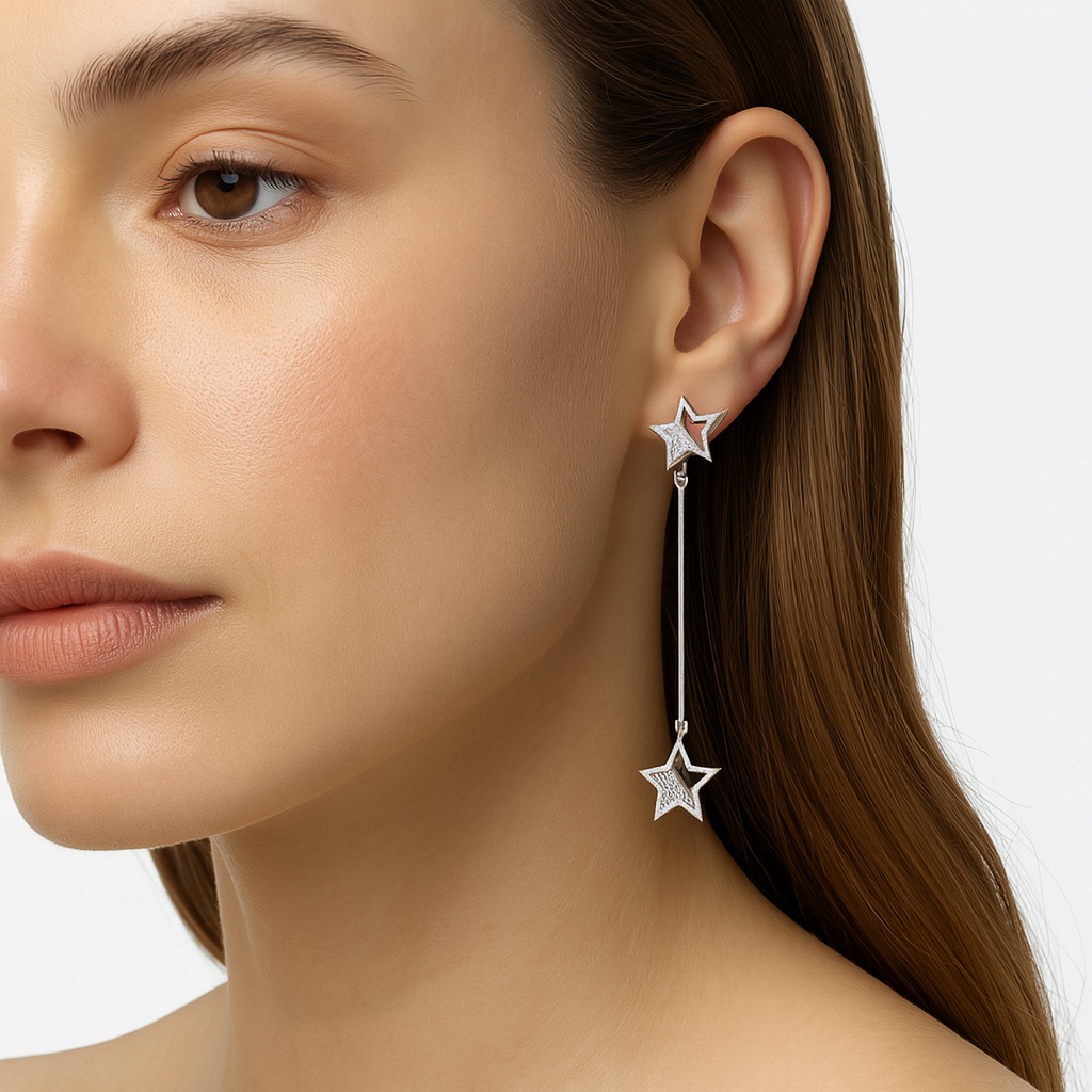 Arete Largo Estrella con Circonias Plata .925 con Baño de Rodio