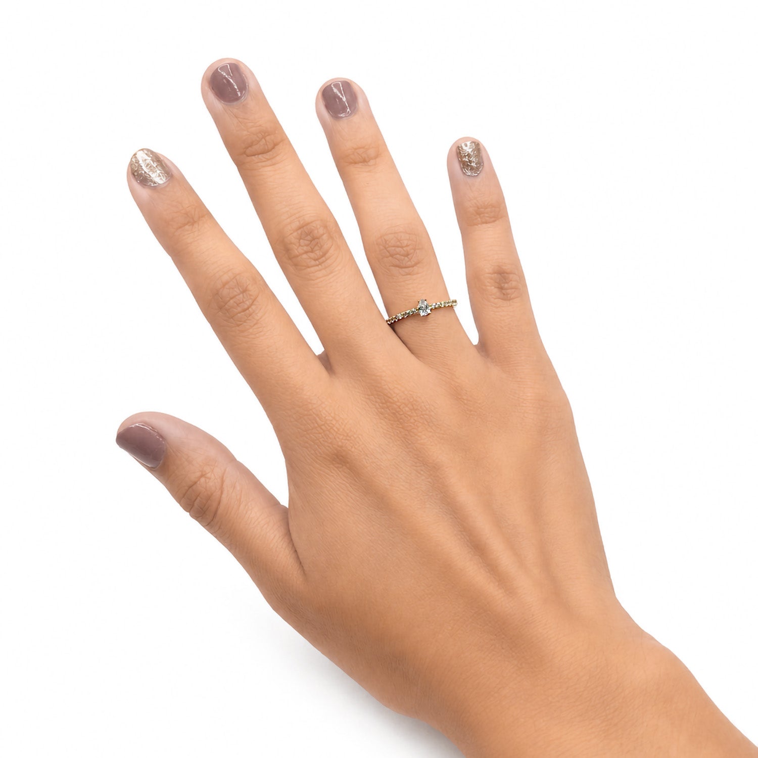 Anillo Circonia en Forma de Gota y Micro Circonias Oro 10K