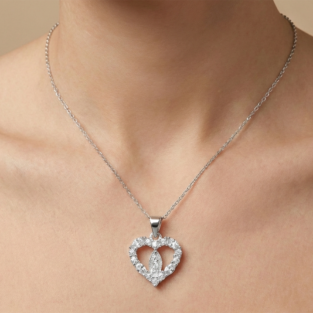 Dije Corazón con Virgen de Guadalupe y Circonias de 1.5cm Plata .925