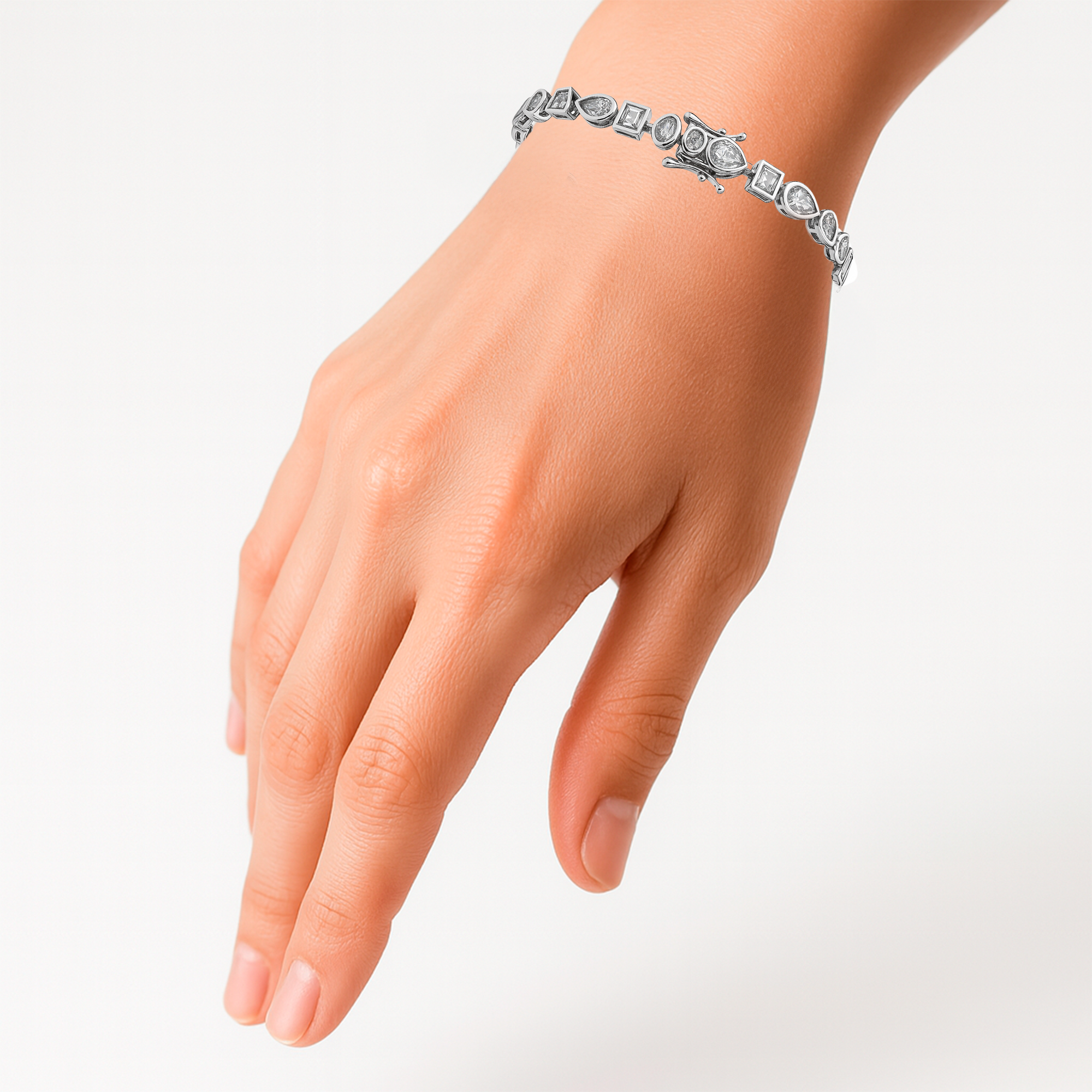 Pulsera con Circonias en Forma de Figuras Plata .925 con Rodio