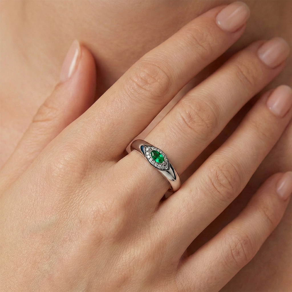 Anillo Circonia Semilla con Micro Circonias Plata .925 con Baño de Rodio