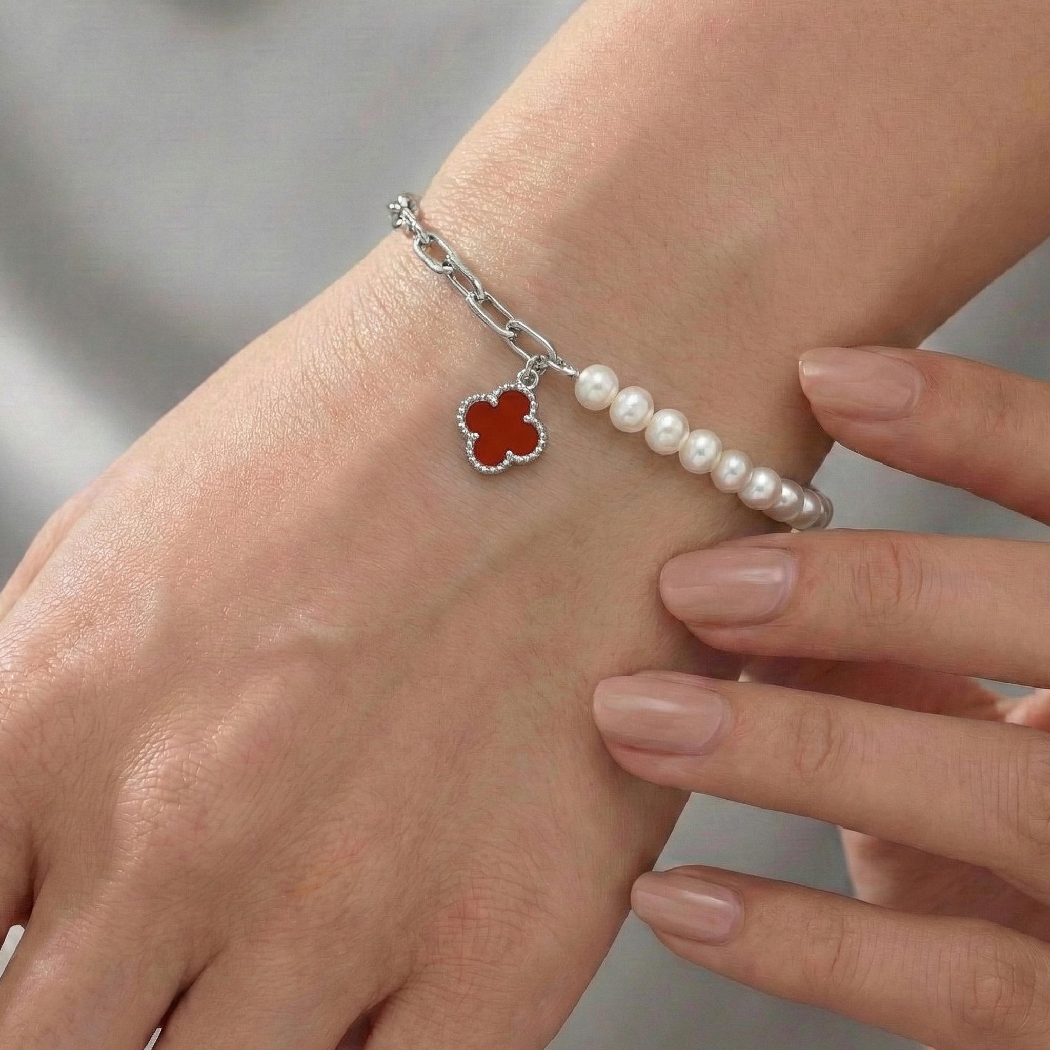 Pulsera Flor Chica Inspirada Van C con Piedras Naturales Plata .925 con Baño de Rodio
