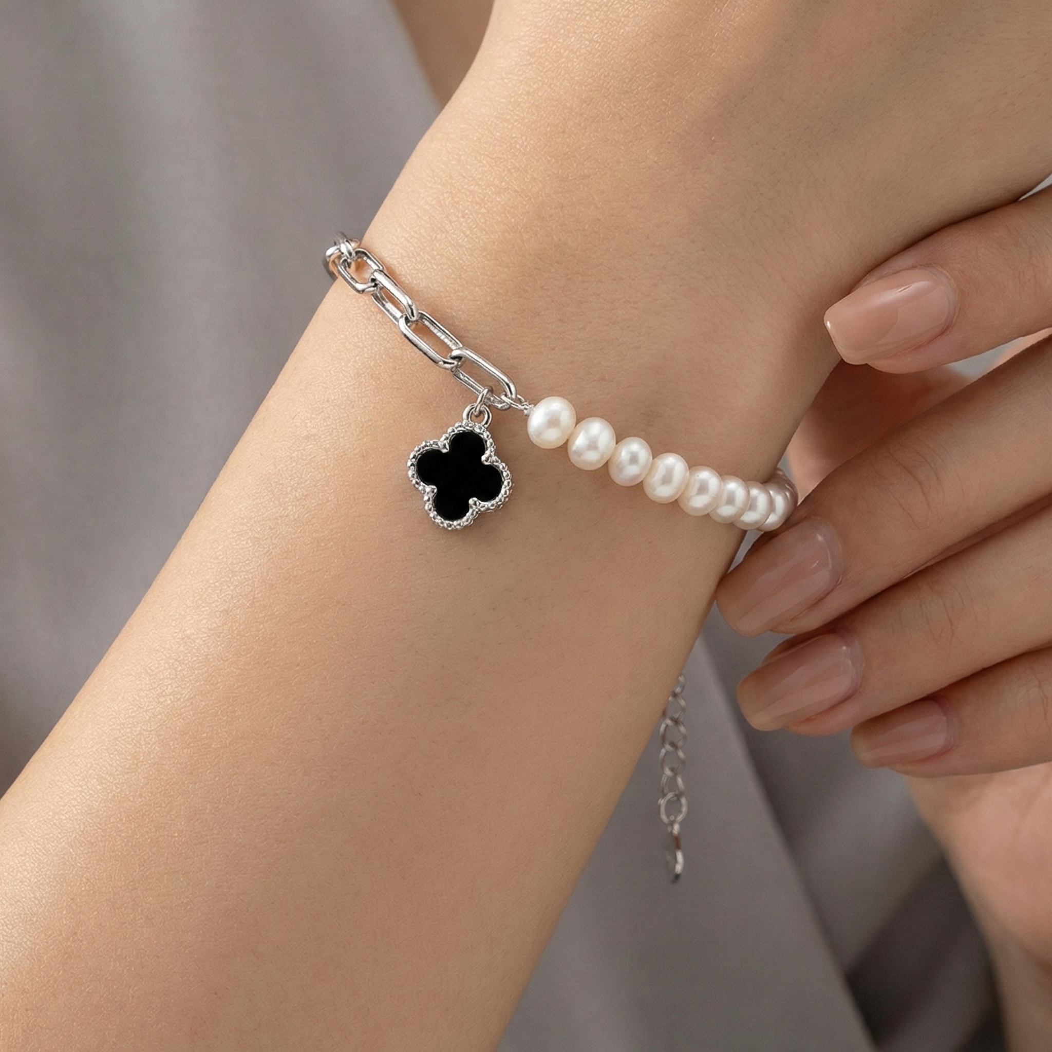Pulsera Flor Chica Inspirada Van C con Piedras Naturales Plata .925 con Baño de Rodio