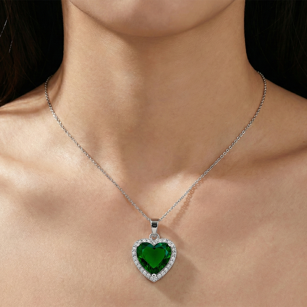 Dije Corazón con Micro Circonias de 1.9cm Plata .925