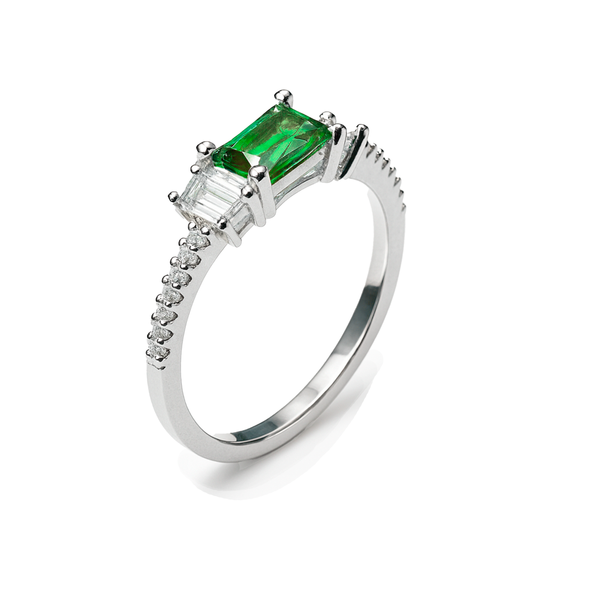 Anillo Solitario Circonia Rectangular con Micro Circonias Plata .925 con Baño de Rodio