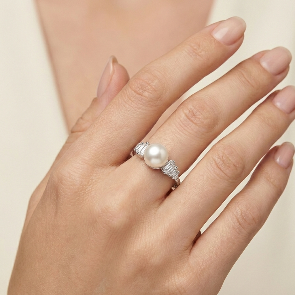 Anillo Perla Natural y Circonias Baguette Plata .925 con Baño de Rodio