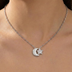 Collar 2 Dijes Estrella con Micro Circonias y Luna Lisa Plata .925 con Baño de Rodio