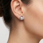 Arete Broquel Doble Circulo con Circonia Plata .925 con Baño de Rodio