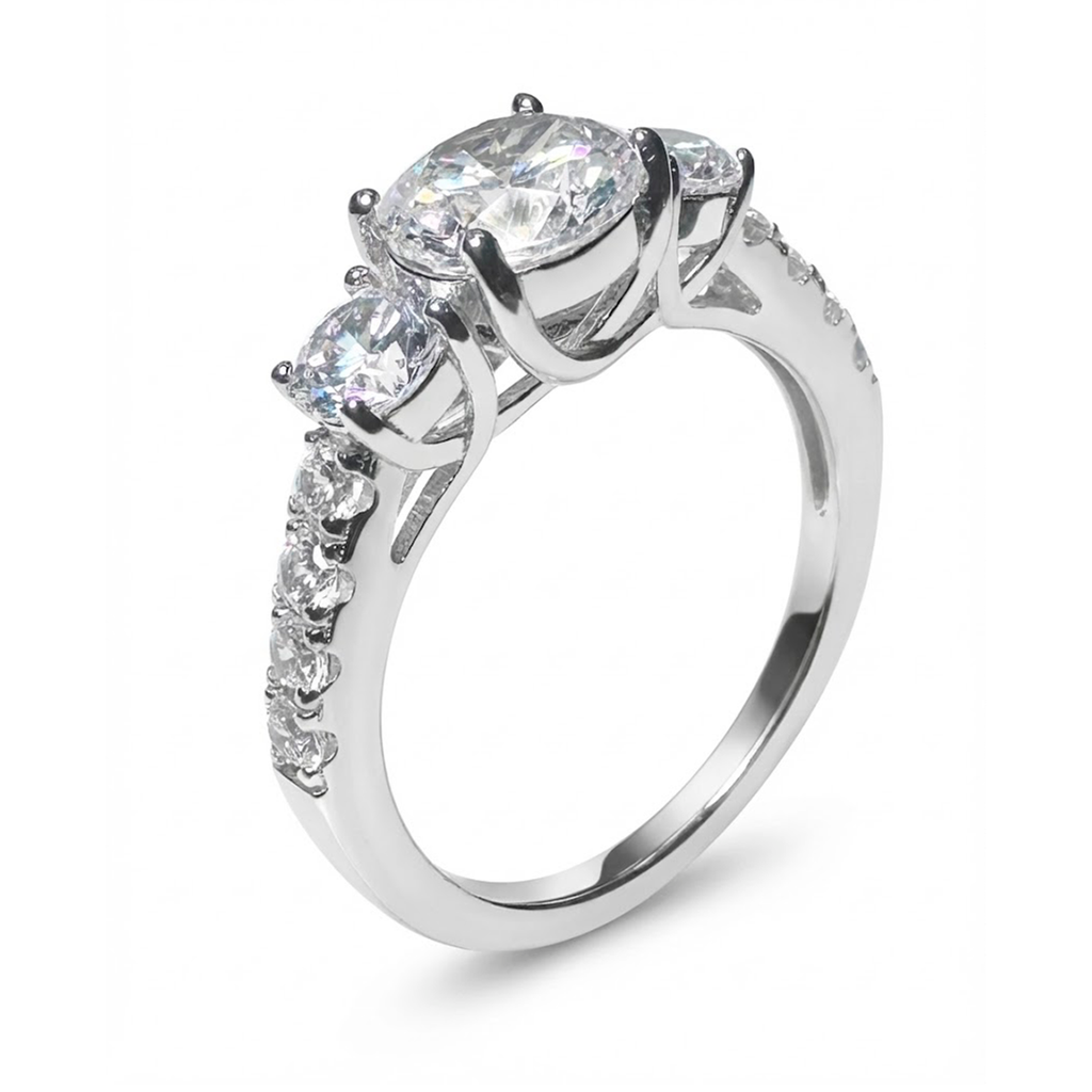 Anillo Tres Circonias y Micro Circonias Plata .925 con Baño de Rodio