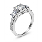 Anillo Tres Circonias y Micro Circonias Plata .925 con Baño de Rodio