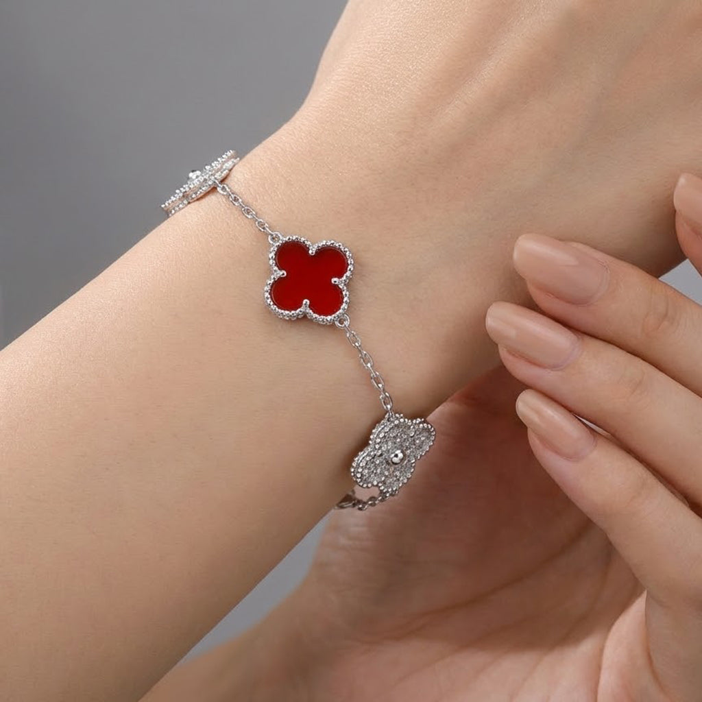 Pulsera 5 Flores Inspirada Van C Cornalina y Circonias Plata .925 con Baño de Rodio