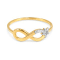 Anillo Infinito con Estrella en Oro Blanco Oro 10K