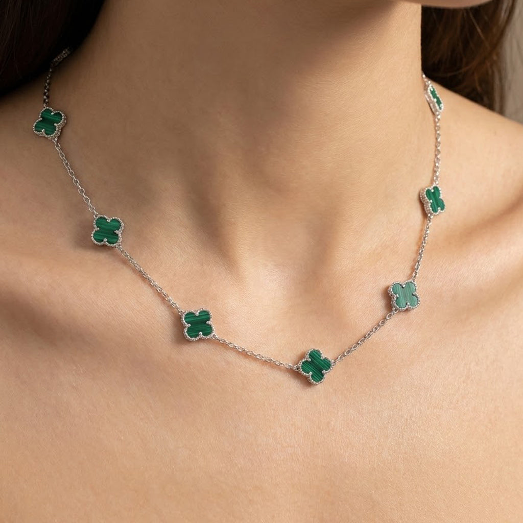Collar Flor Inspirado Van C Flor Piedra Natural Plata .925 con Baño de Rodio