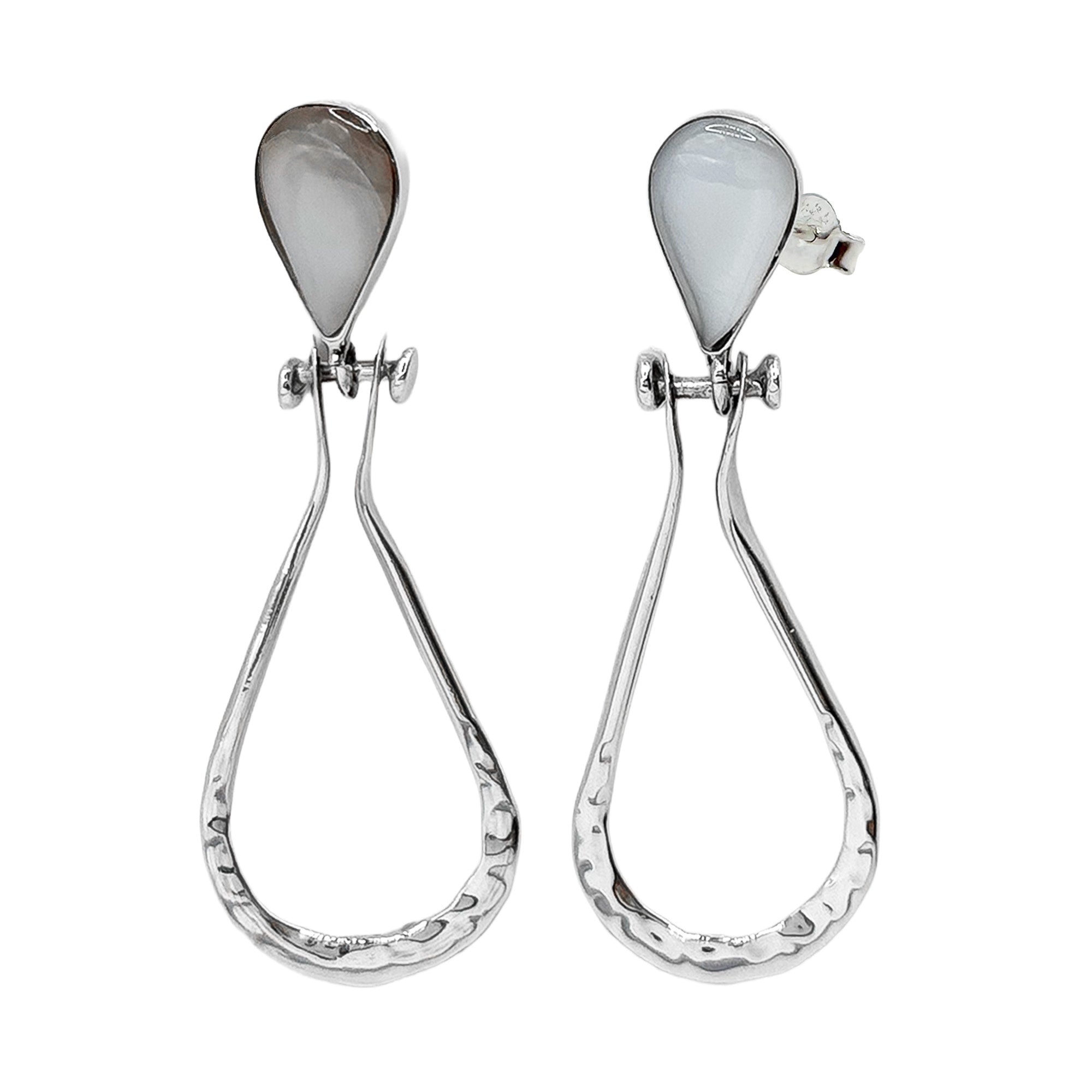 Arete Largo Estilo Gota con Piedras Naturales Plata .925