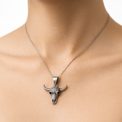 Dije Craneo de Toro Plata .925